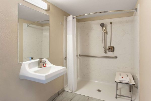 VAGABOND INN MERCED (Merced)